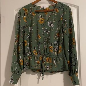 cupcakes & cashmere Green Floral Blouse
